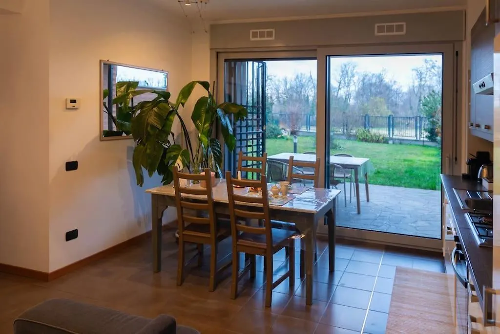 Apartment Luminoso Appartamento Con Giardino San Bovio Peschiera Borromeo
