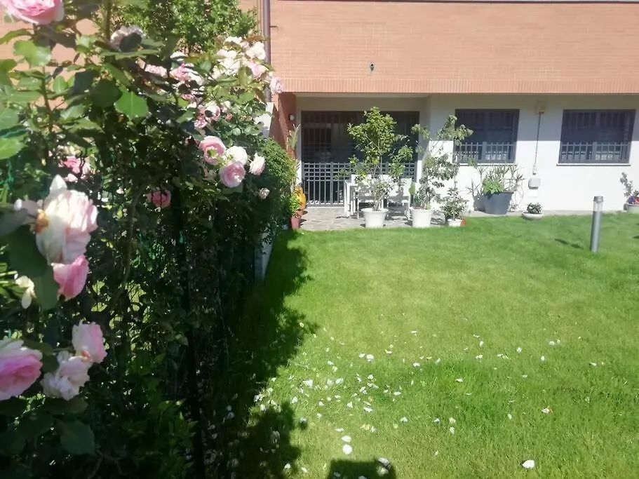 Appartamento Accogliente Bilocale Con Giardino Vicino A Milano Peschiera Borromeo